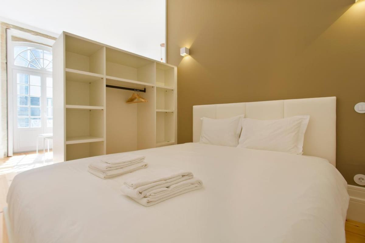 Aposentus - Your In Almada Appartement Oporto